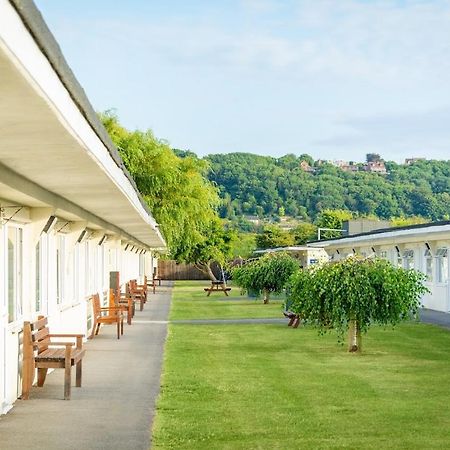 Sand Bay Holiday Village - Adults Only Weston-super-Mare Buitenkant foto