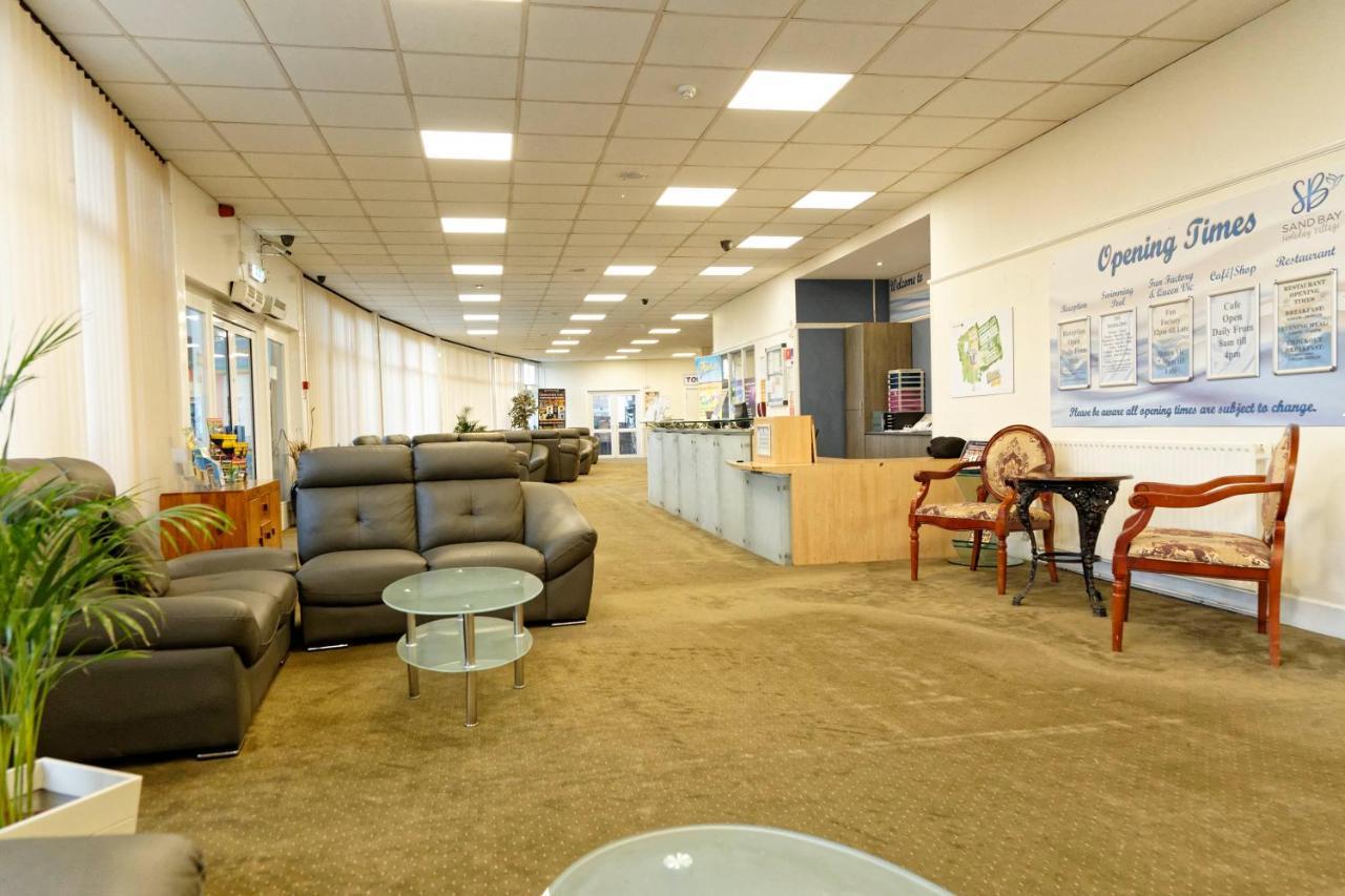 Sand Bay Holiday Village - Adults Only Weston-super-Mare Buitenkant foto