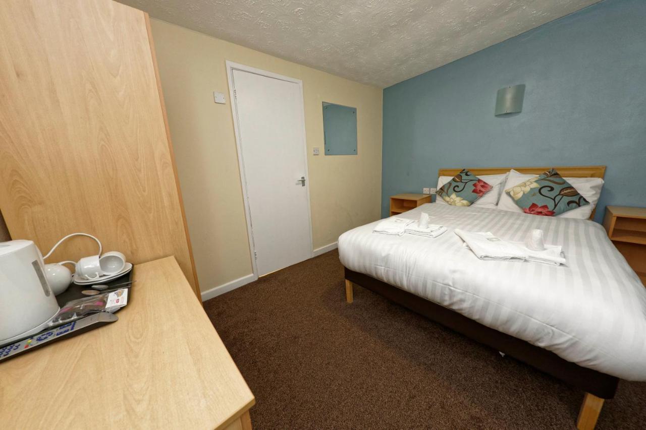 Sand Bay Holiday Village - Adults Only Weston-super-Mare Buitenkant foto
