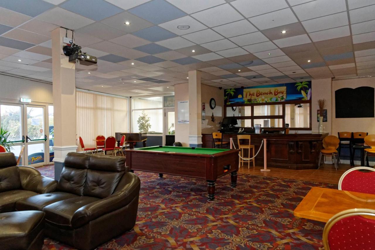 Sand Bay Holiday Village - Adults Only Weston-super-Mare Buitenkant foto