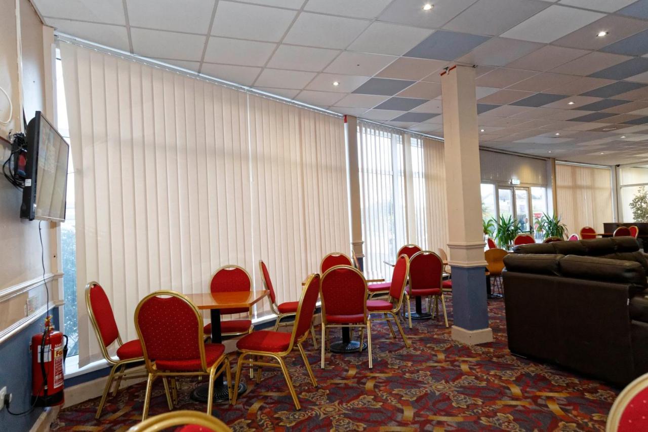 Sand Bay Holiday Village - Adults Only Weston-super-Mare Buitenkant foto