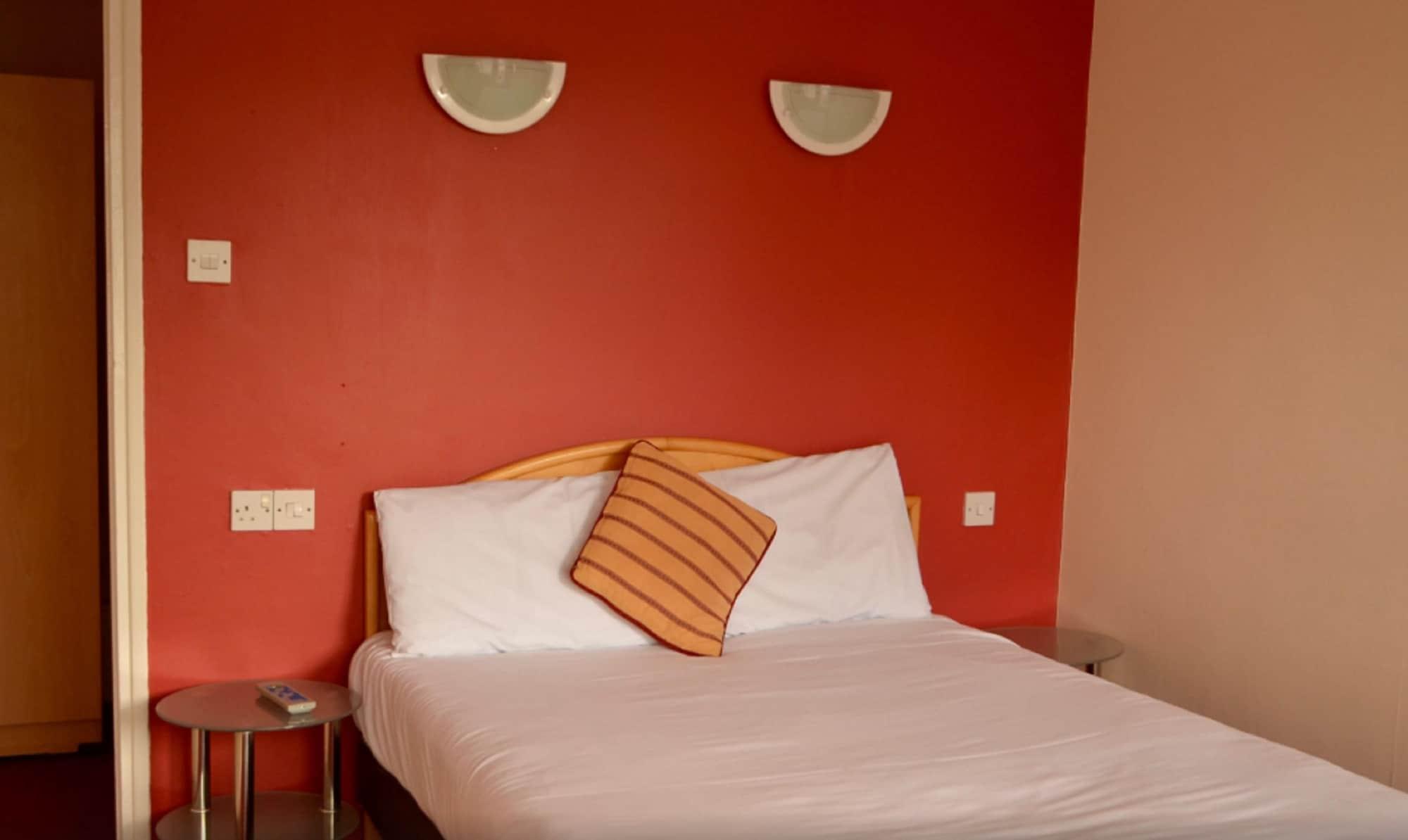 Sand Bay Holiday Village - Adults Only Weston-super-Mare Buitenkant foto