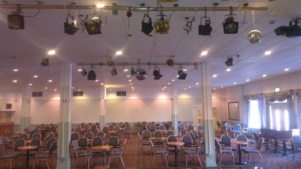 Sand Bay Holiday Village - Adults Only Weston-super-Mare Buitenkant foto