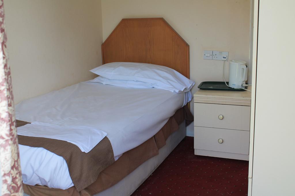 Sand Bay Holiday Village - Adults Only Weston-super-Mare Buitenkant foto