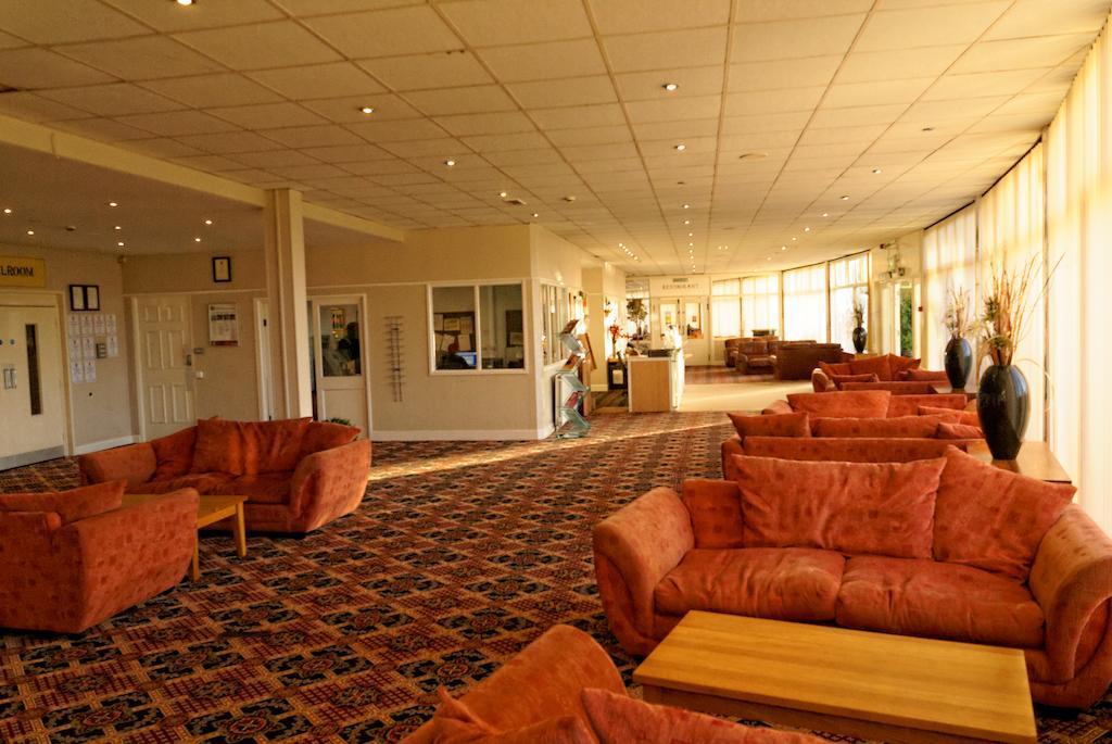 Sand Bay Holiday Village - Adults Only Weston-super-Mare Buitenkant foto