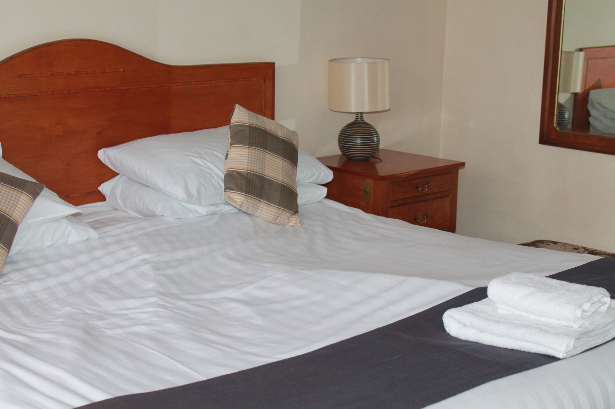 Sand Bay Holiday Village - Adults Only Weston-super-Mare Buitenkant foto