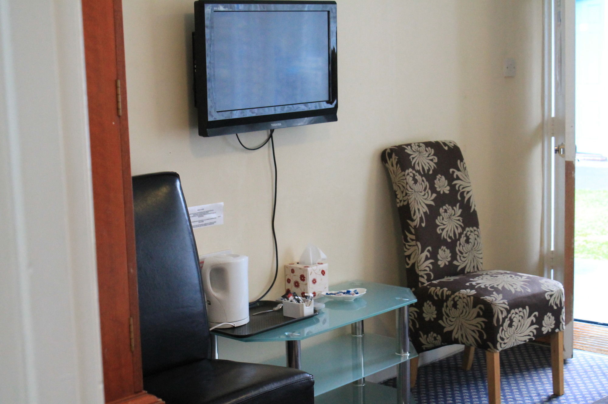 Sand Bay Holiday Village - Adults Only Weston-super-Mare Buitenkant foto